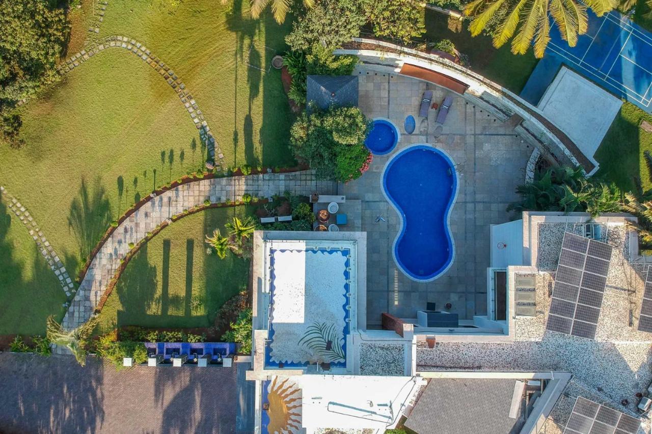 Our Beloved Summer By Stayvista - Offering A Swimming Pool, Expansive Lawn, Badminton Court And Indoor Games Алибаг Экстерьер фото